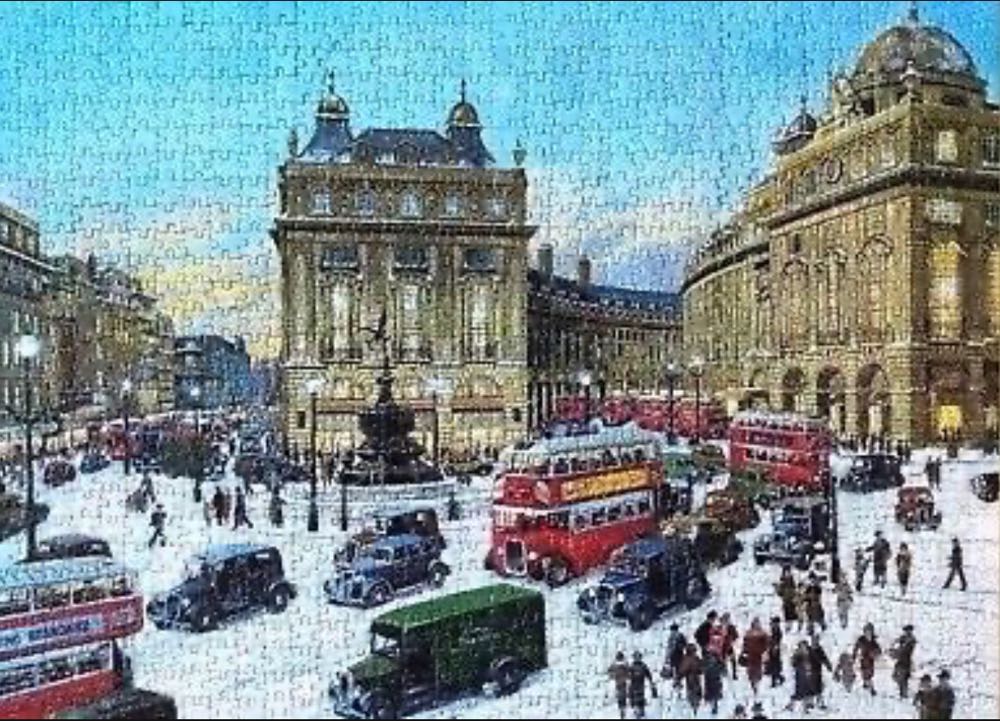 Heritage Piccadilly - Gibsons puzzle collectible [Barcode 5012269005691] - Main Image 3