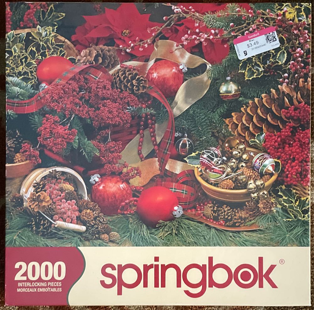 Colors Of Christmas - Springbok puzzle collectible [Barcode 091683204861] - Main Image 2