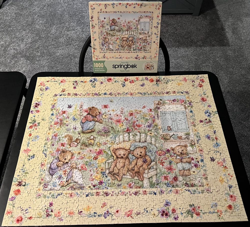 Mary’s Bears - In The Garden - Springbok puzzle collectible [Barcode 015012590845] - Main Image 3