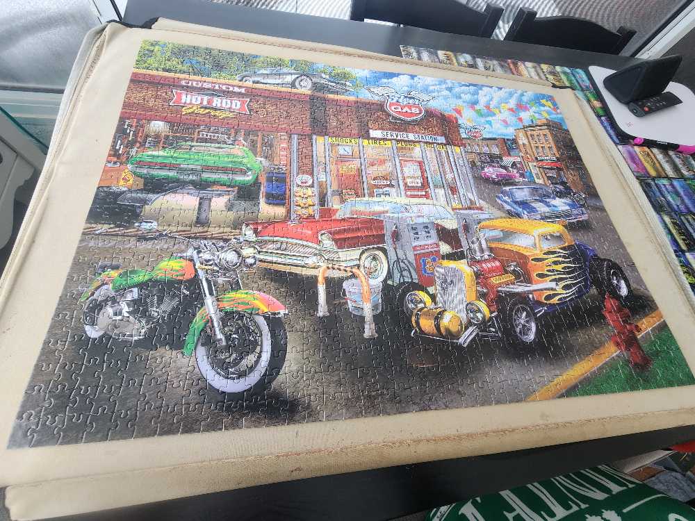 Hot Rod Garage  - Roseart puzzle collectible [Barcode 4895145435512] - Main Image 3
