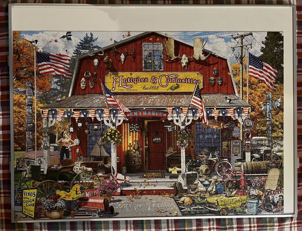 Roadside Antiques - Buffalo 🇺🇸 puzzle collectible [Barcode 079346023387] - Main Image 2