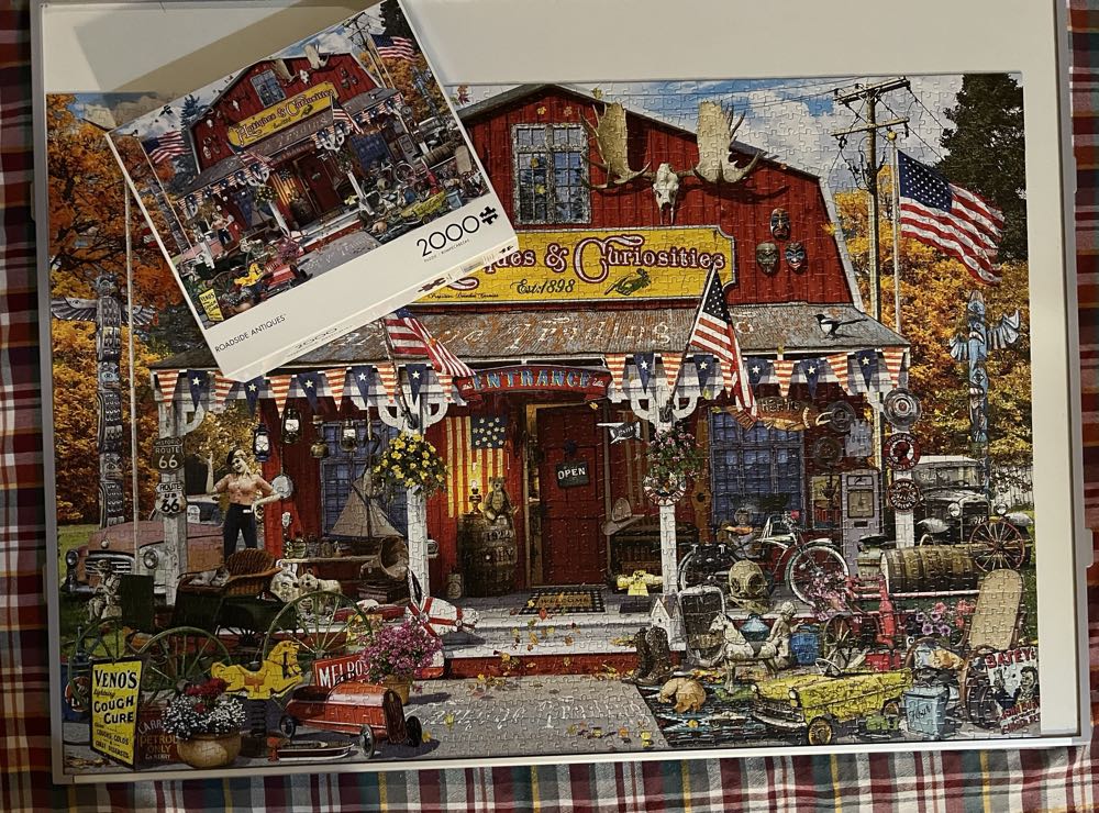 Roadside Antiques - Buffalo 🇺🇸 puzzle collectible [Barcode 079346023387] - Main Image 3