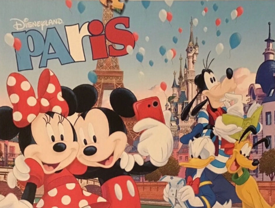 Disneyland Resort Paris Mickey and Minnie in Paris - Clementoni puzzle collectible - Main Image 2