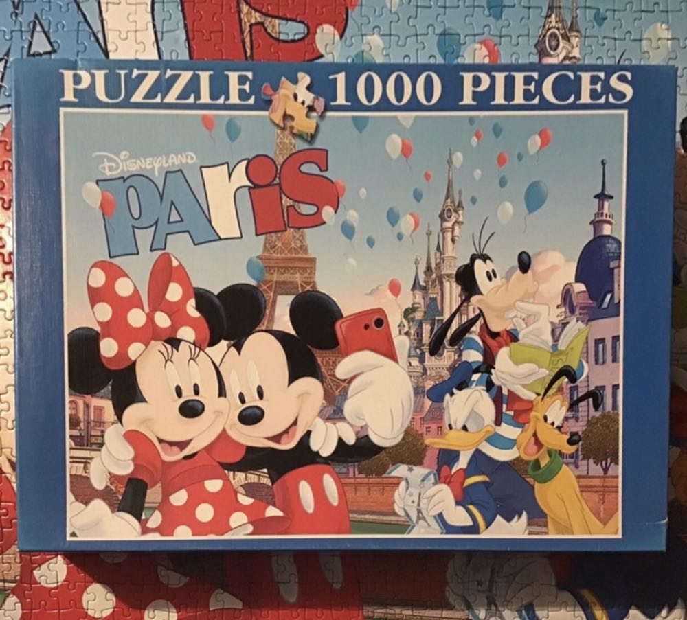 Disneyland Resort Paris Mickey and Minnie in Paris - Clementoni puzzle collectible - Main Image 4