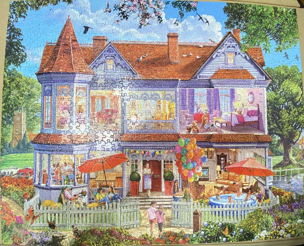 Summer House - White Mountain puzzle collectible [Barcode 724819267026] - Main Image 3