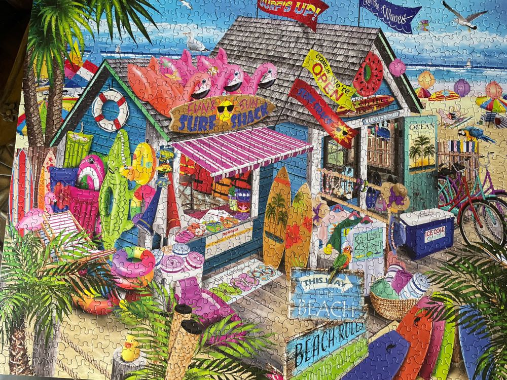 Surf Shack - White Mountain puzzle collectible [Barcode 724819266852] - Main Image 2