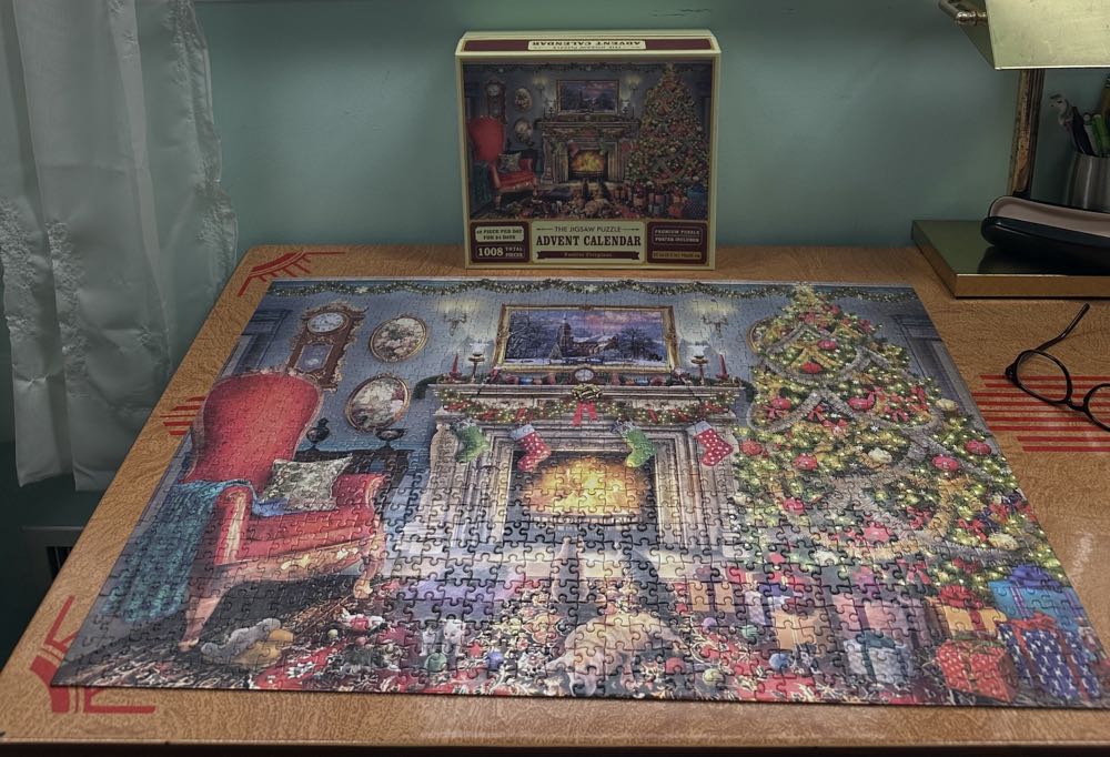 Festive Fireplace - Chinese puzzle collectible - Main Image 2