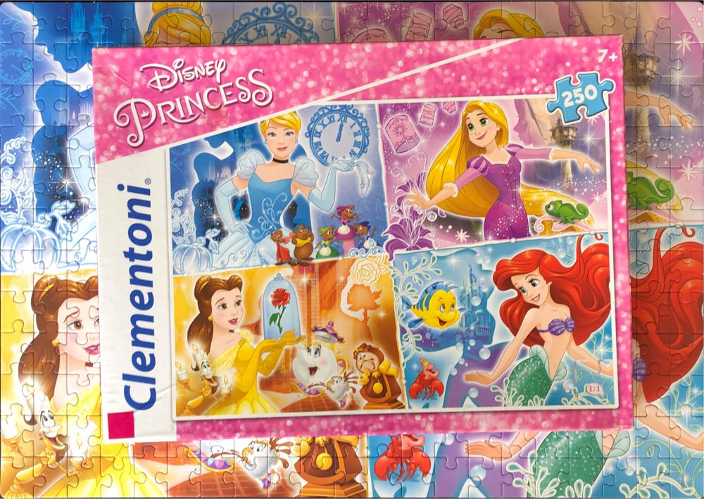 Princess 🟦 - Clementoni puzzle collectible [Barcode 8005125297405] - Main Image 4