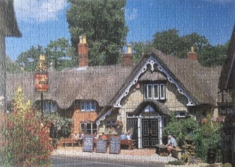 Ye Olde Inns The Crab Scannen Betaald - Falcon de luxe puzzle collectible - Main Image 3