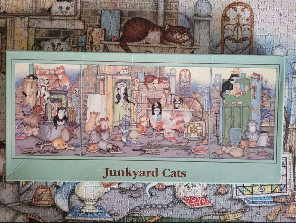 Junkyard Cats 🟦 - MGL Licensing puzzle collectible - Main Image 4