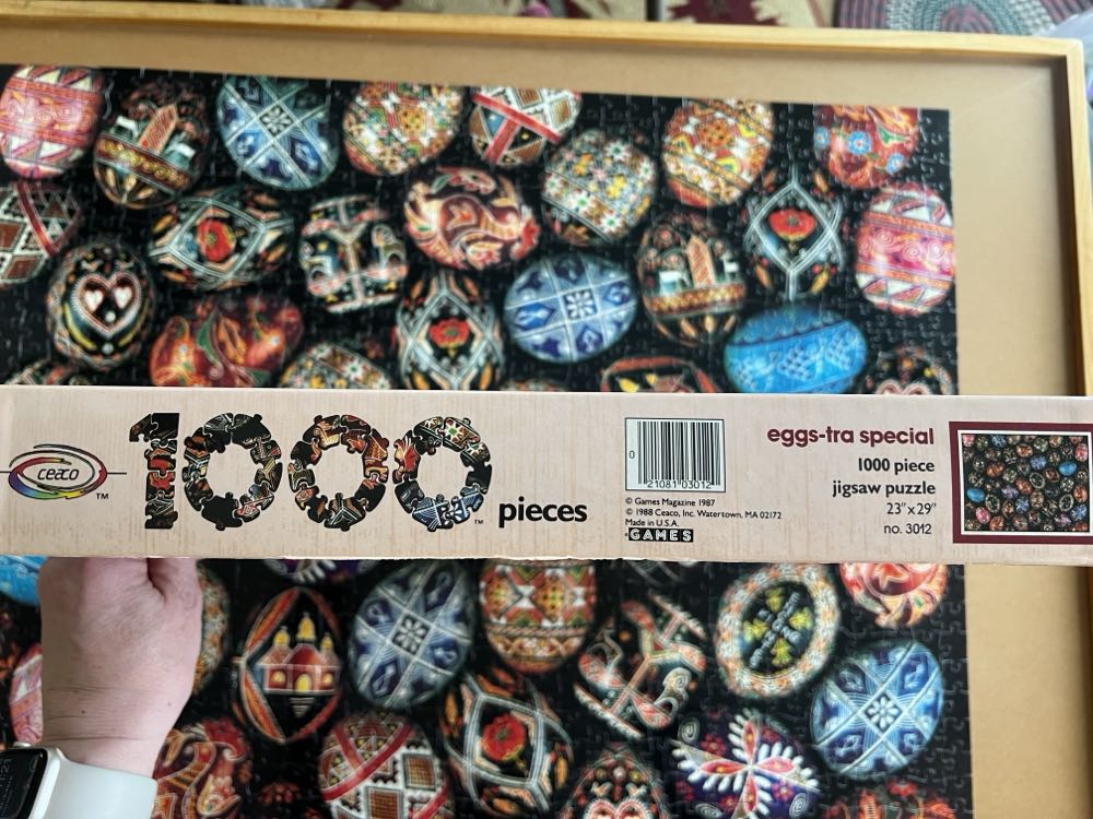 Ceaco: Eggs-Tra Special - Ceaco puzzle collectible [Barcode 021081030120] - Main Image 3