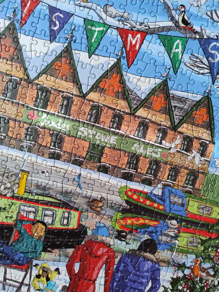 Christmas Towpath  - Great British Jigsaws puzzle collectible [Barcode 713101695814] - Main Image 4