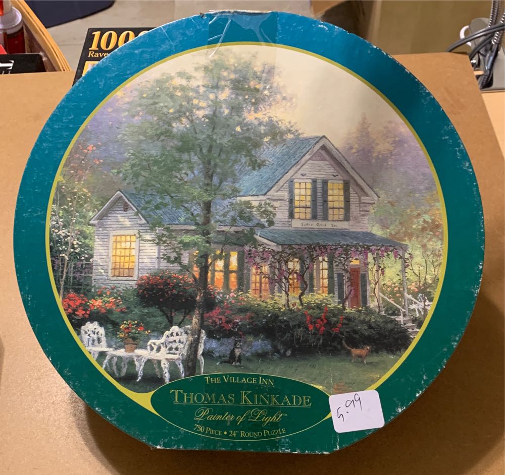 The village Inn - Ceaco puzzle collectible [Barcode 021081029353] - Main Image 2