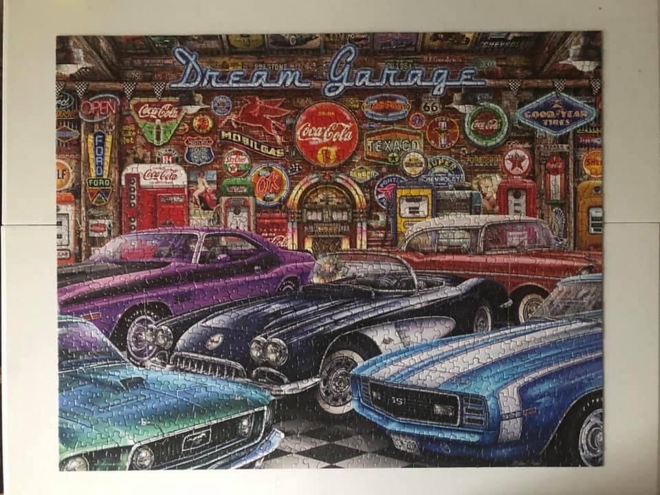 Dream Garage - Springbok puzzle collectible - Main Image 2