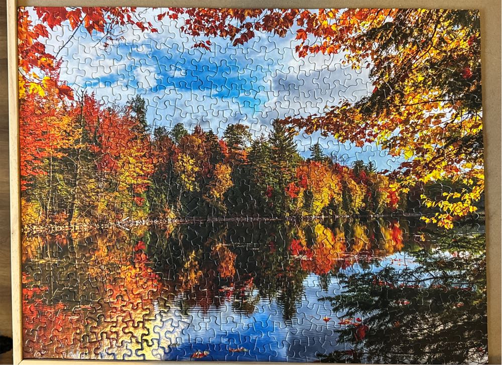 Springbok Autumn Lake 500 Piece Jigsaw Puzzle For Adults Made In Usa  puzzle collectible [Barcode 091683016761] - Main Image 2
