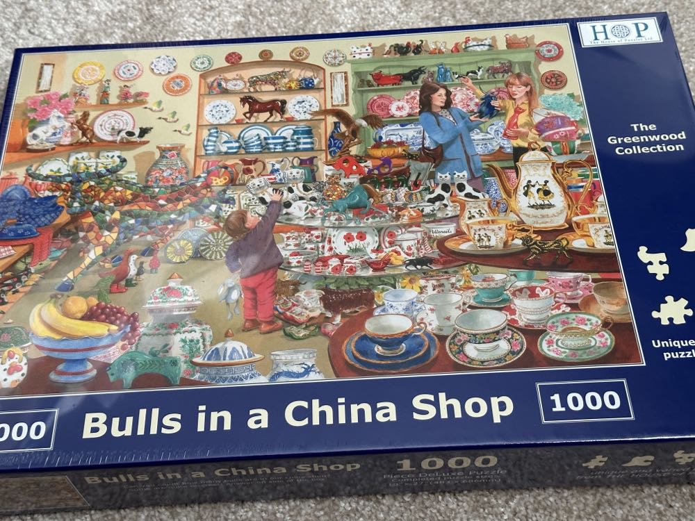 Bulls in a China Shop  - HOP 🇬🇧 puzzle collectible [Barcode 5060002006245] - Main Image 2