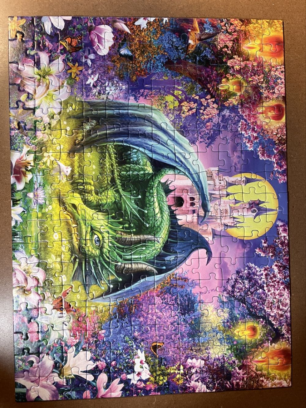 Castle Protector Jigsaw Ravensburger 200 By Piece - Ravensburger 🇨🇿 puzzle collectible [Barcode 4005556128204] - Main Image 3