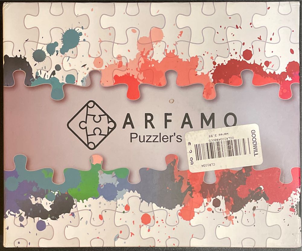 Santas - Arfamo Puzzler’s Choice puzzle collectible - Main Image 2