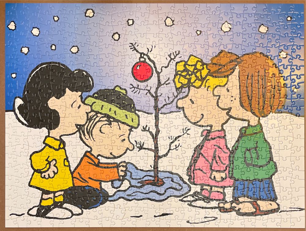 A Charlie Brown Christmas - Collectors Metal Can - USAopoly puzzle collectible [Barcode 700304003584] - Main Image 2