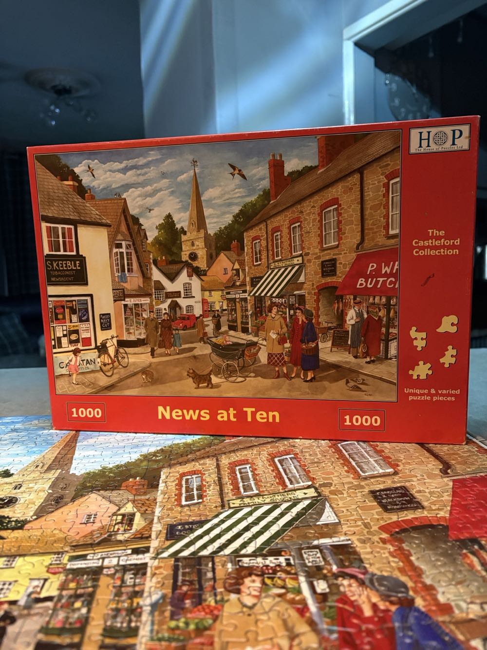 News At Ten - Hop puzzle collectible [Barcode 5060002004050] - Main Image 3