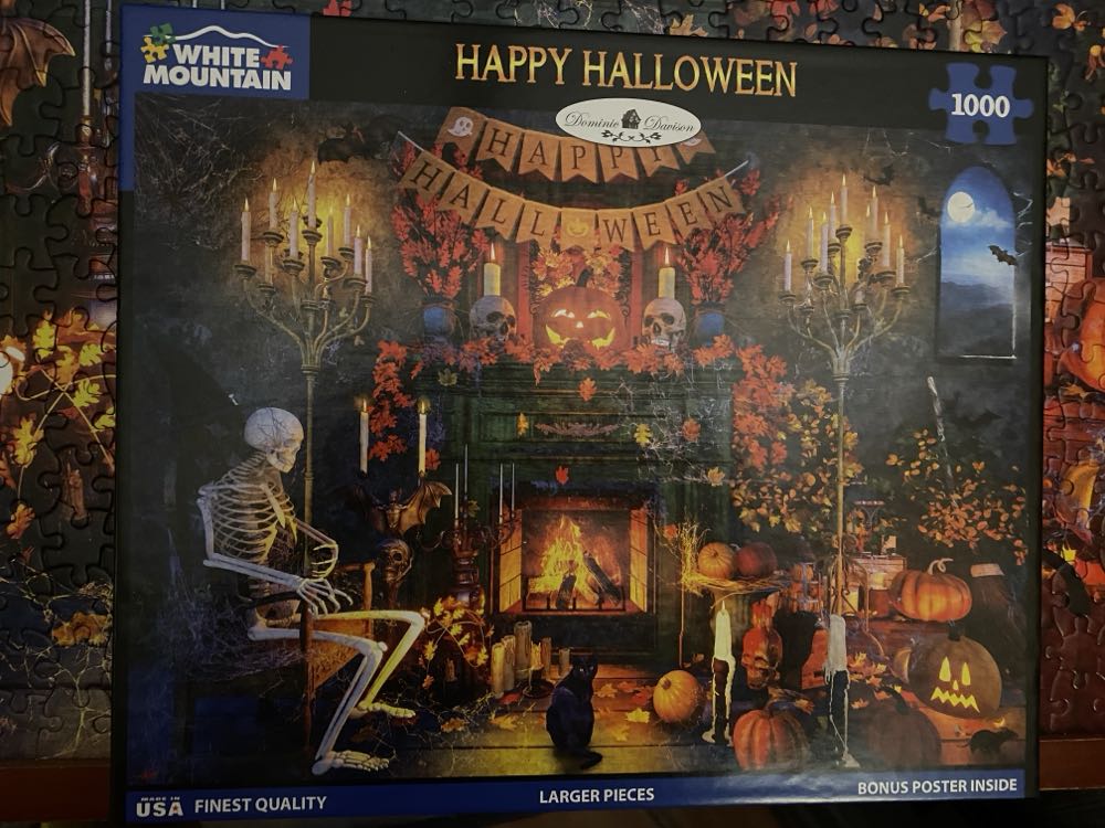 Happy Halloween - White Mountain puzzle collectible [Barcode 724819265367] - Main Image 3