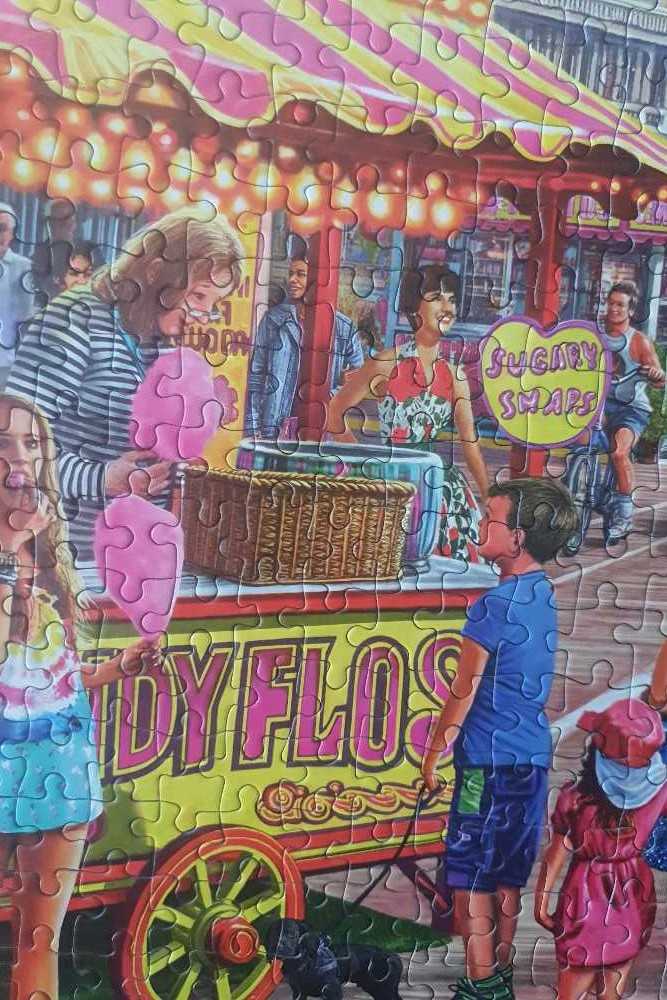 Hastings Promenade  - Gibsons puzzle collectible - Main Image 3