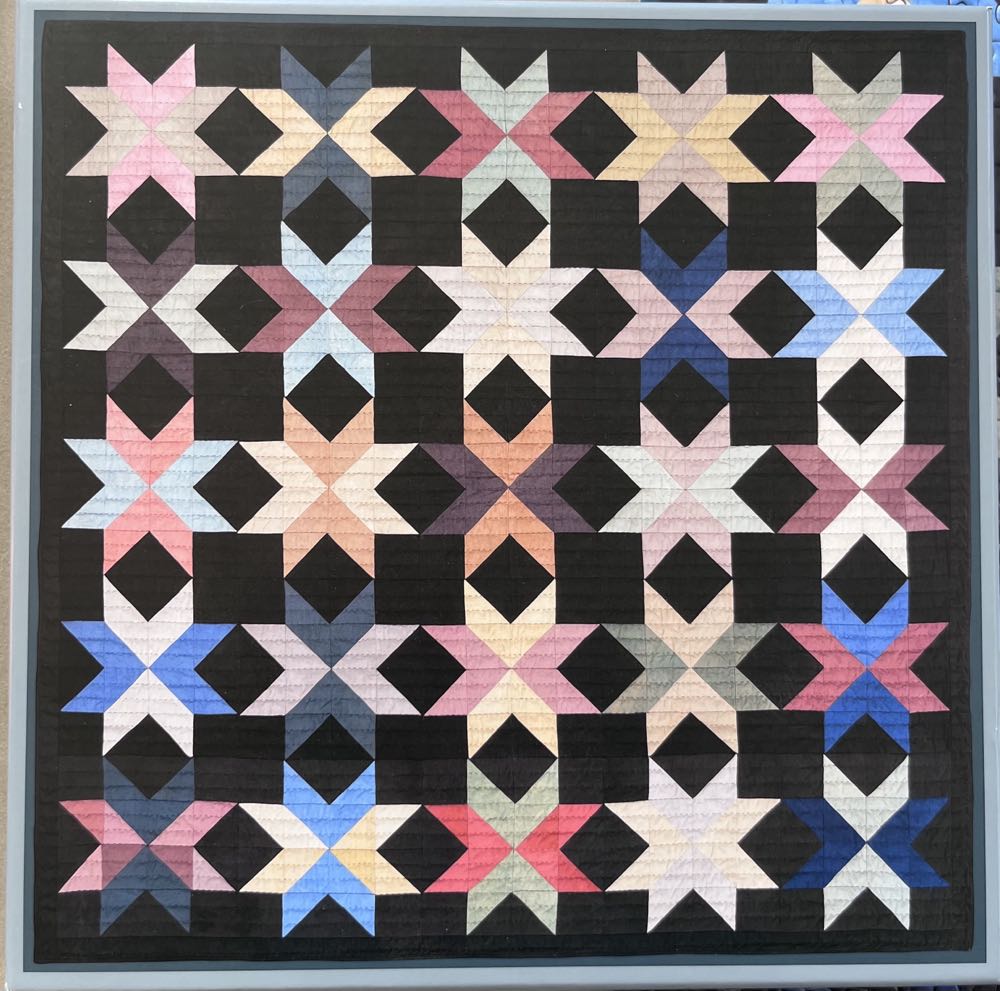 New York Quilt - Four Point Puzzles puzzle collectible [Barcode 627987109986] - Main Image 2