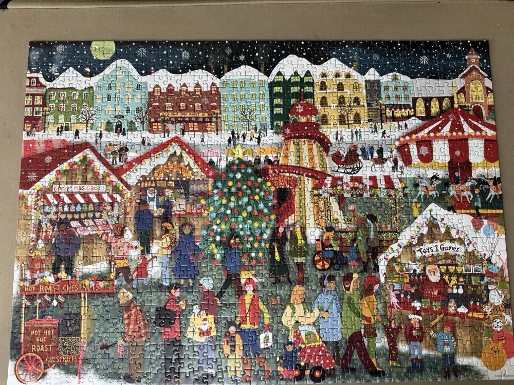 Christmas Market  - Ravensburger puzzle collectible [Barcode 4005556175468] - Main Image 2