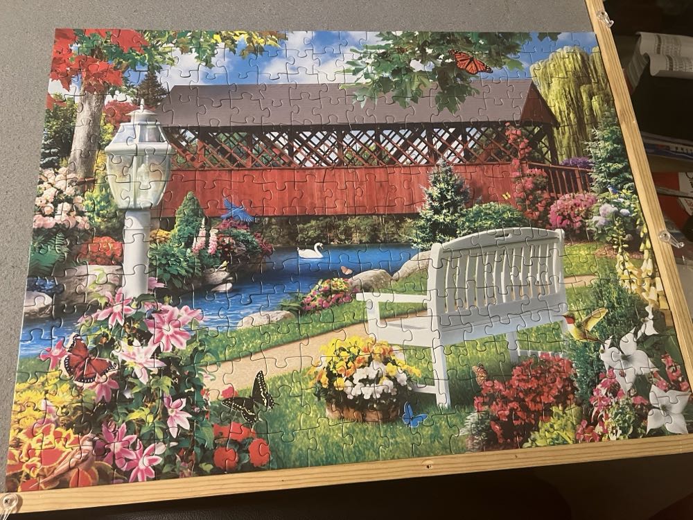 Countryside Park - MasterPieces puzzle collectible - Main Image 2