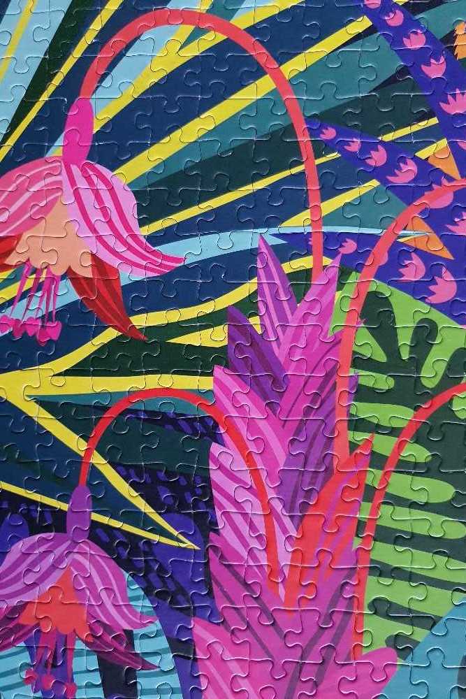 Wilderness Safari - Elena Essex puzzle collectible - Main Image 4