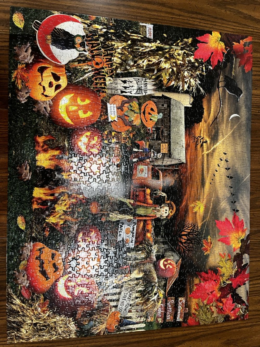 Jack-O-Lanterns - White Mountain puzzle collectible [Barcode 724819257522] - Main Image 3