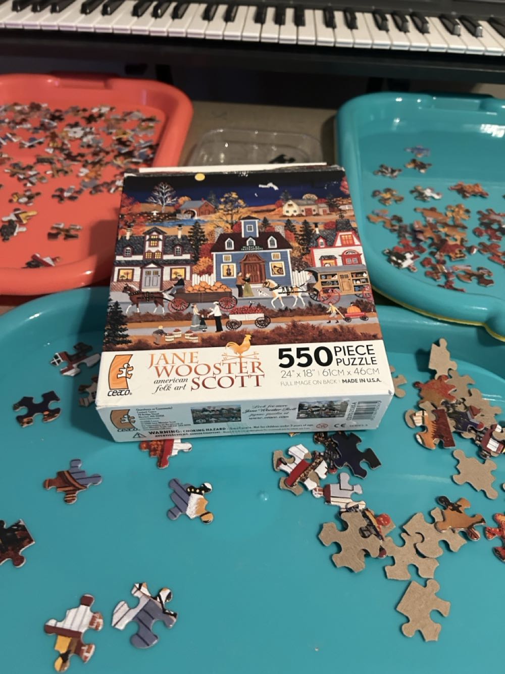 A Colorful Past - Ceaco puzzle collectible [Barcode 021081023672] - Main Image 2