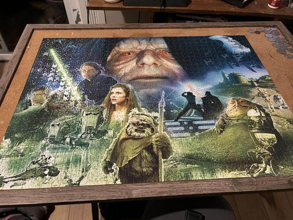 Star Wars - Victory For The Rebels - Buffalo Games & Puzzles puzzle collectible [Barcode 079346124565] - Main Image 2
