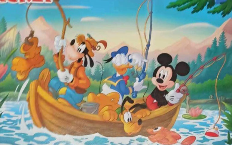 Mickey and Friends Scannen  puzzle collectible - Main Image 2