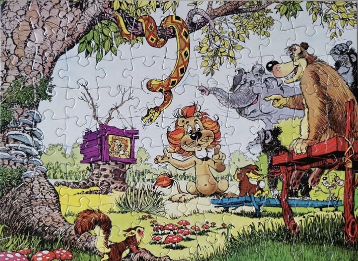 Vintage Loekie de Leeuw 🟦 - White Horse puzzle collectible - Main Image 3