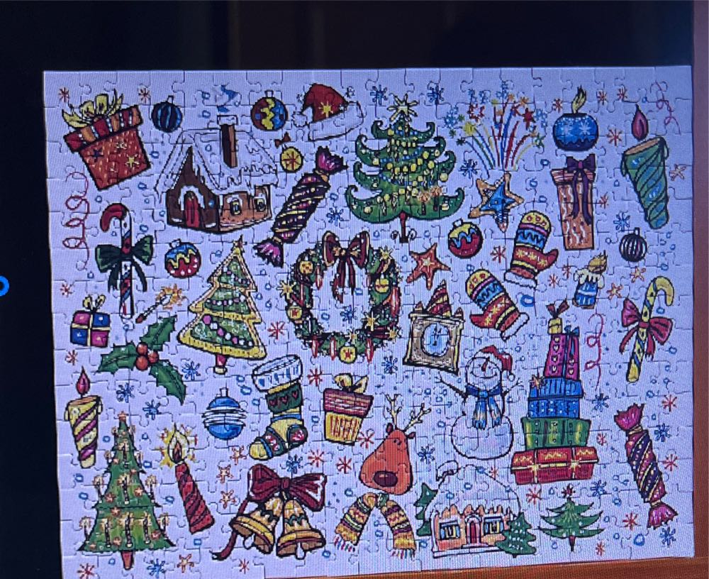 Christmas Fun - Ravenburger puzzle collectible - Main Image 2