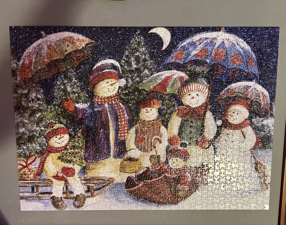 Snowman Family - Amazqi puzzle collectible - Main Image 2