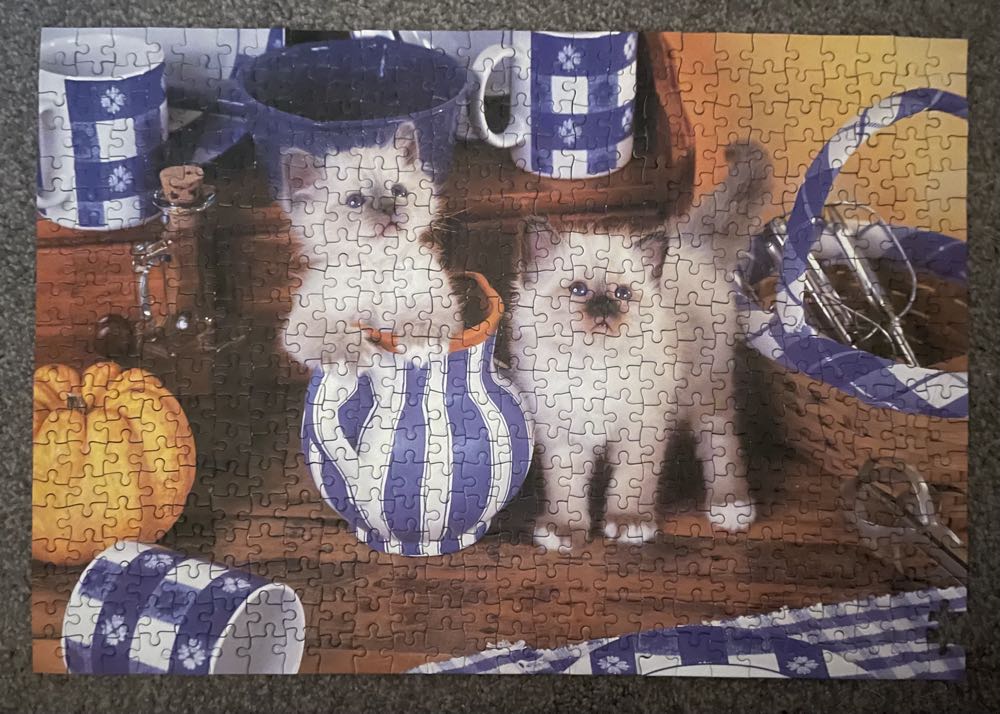 Kitty Cream - Crown & Andrews puzzle collectible [Barcode 9310281010430] - Main Image 3