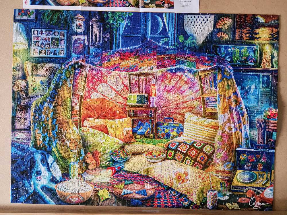Blanket Fort 1979-SOLD - Buffalo Games puzzle collectible [Barcode 079346127313] - Main Image 2