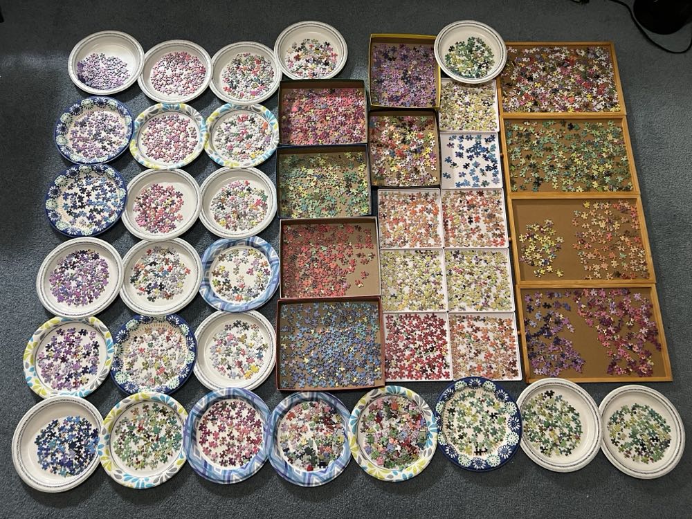 Puzzles on Puzzles - Ravensburger puzzle collectible - Main Image 3