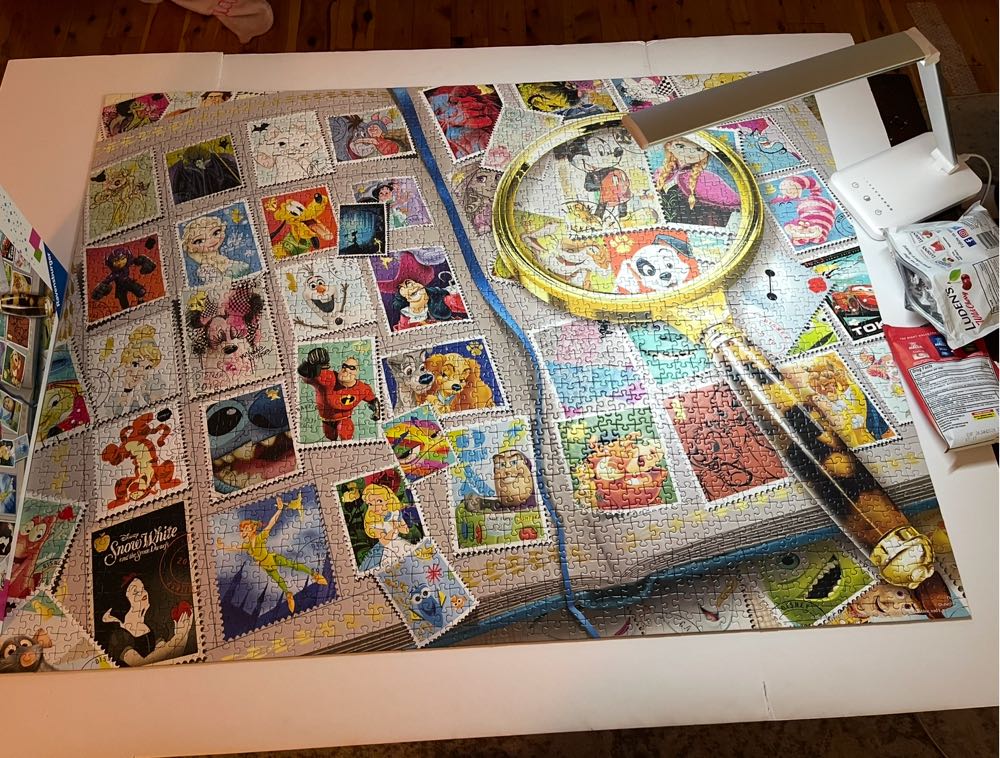 Disney Stamp Album - Ravensburger puzzle collectible - Main Image 2