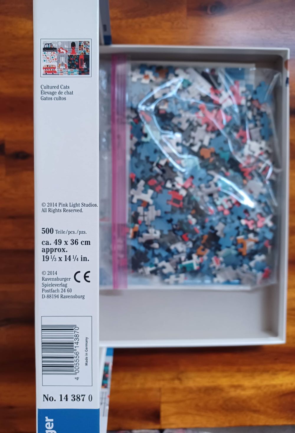 Cultured Cats (SOLD) - Ravensburger puzzle collectible [Barcode 4005556143870] - Main Image 2