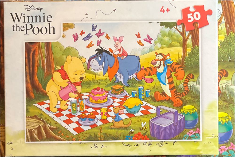 Winnie The Pooh Picknick 🟦 - Clementoni puzzle collectible [Barcode 8005125809356] - Main Image 4