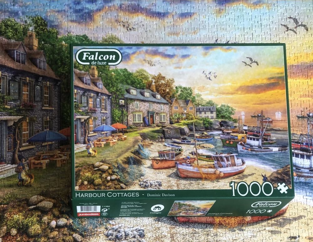 Harbour Cottages  - Falcon de luxe puzzle collectible [Barcode 8710126113820] - Main Image 4