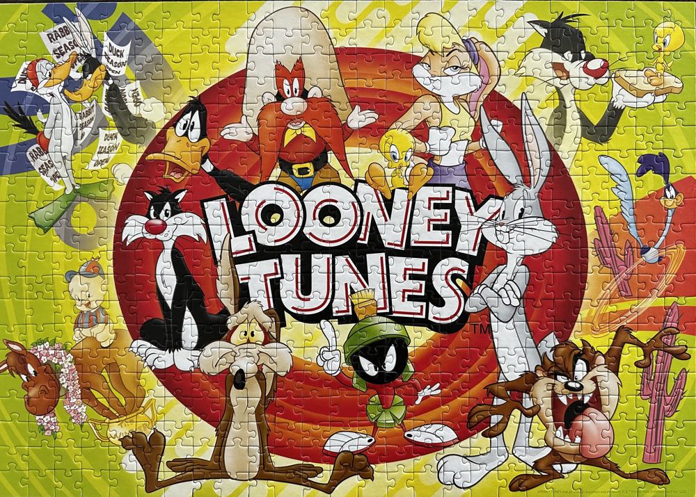 Looney Tunes - Trefl puzzle collectible [Barcode 5900511374360] - Main Image 2