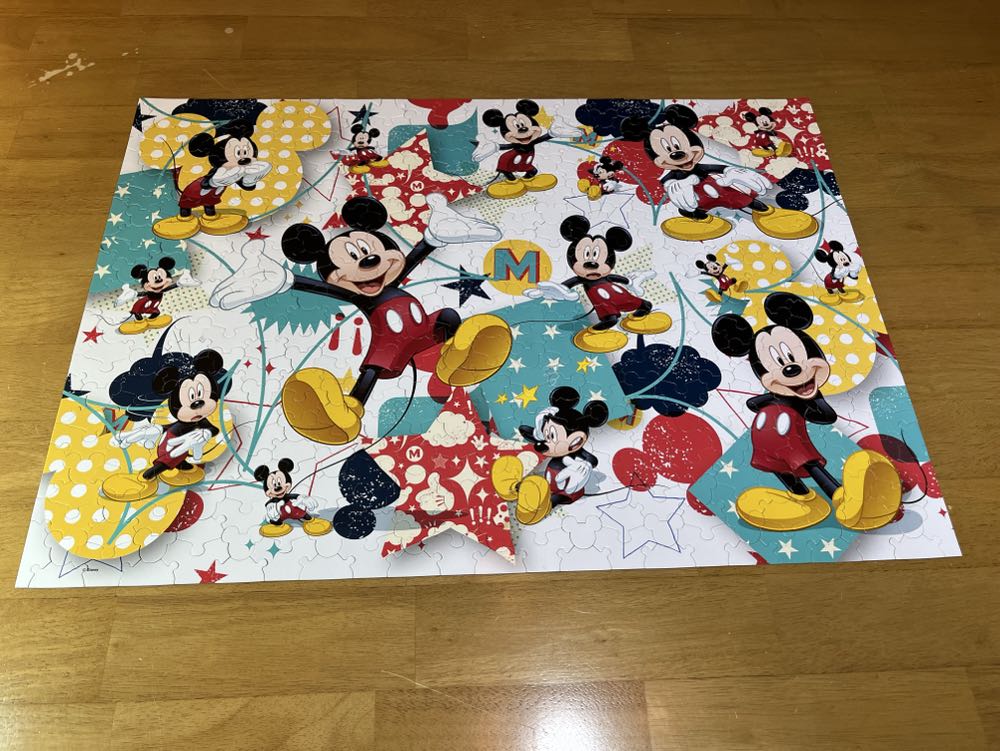 Disney Mickey Montage - Mega Puzzles puzzle collectible [Barcode 072348506193] - Main Image 3