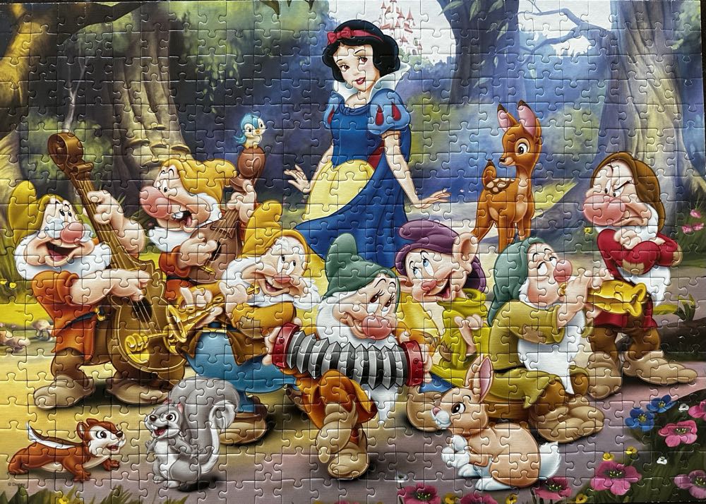 Snow White and the Seven Dwarfs B - Trefl puzzle collectible [Barcode 5900511371567] - Main Image 2