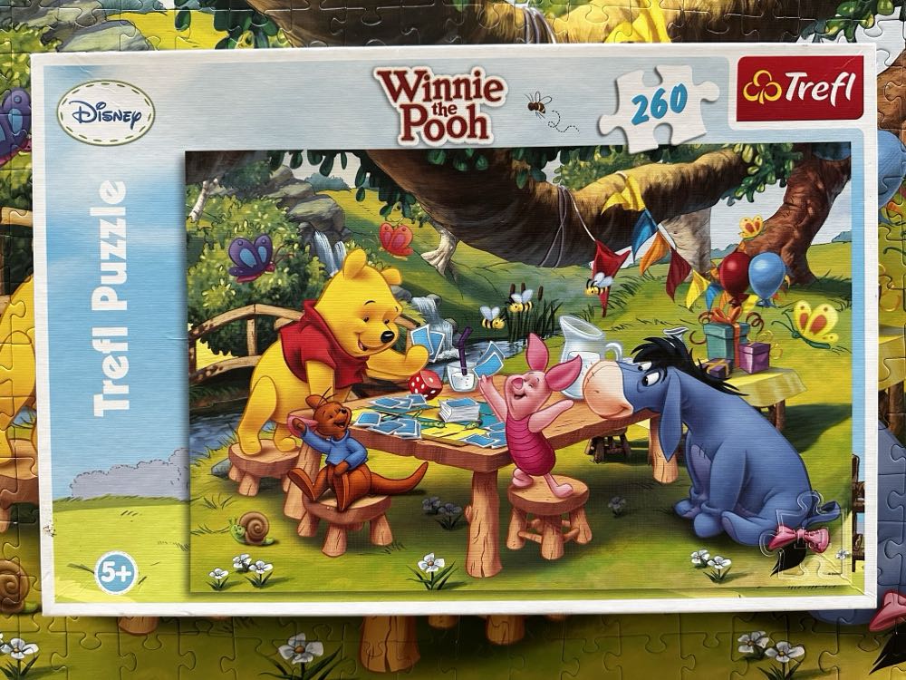 Winnie the Pooh - Trefl puzzle collectible [Barcode 5900511131420] - Main Image 3