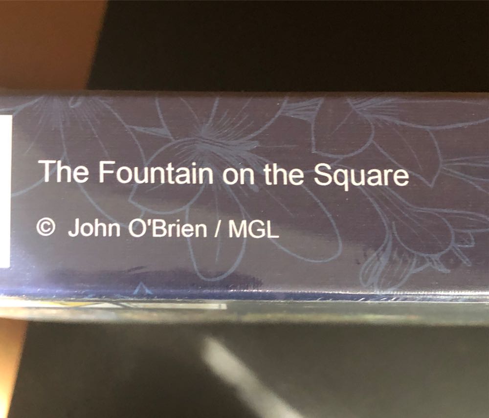 On The Fountain On Bluebird Square Na 70503 Fontanna Stukjes La De - Bluebird Puzzle puzzle collectible [Barcode 3663384705038] - Main Image 2