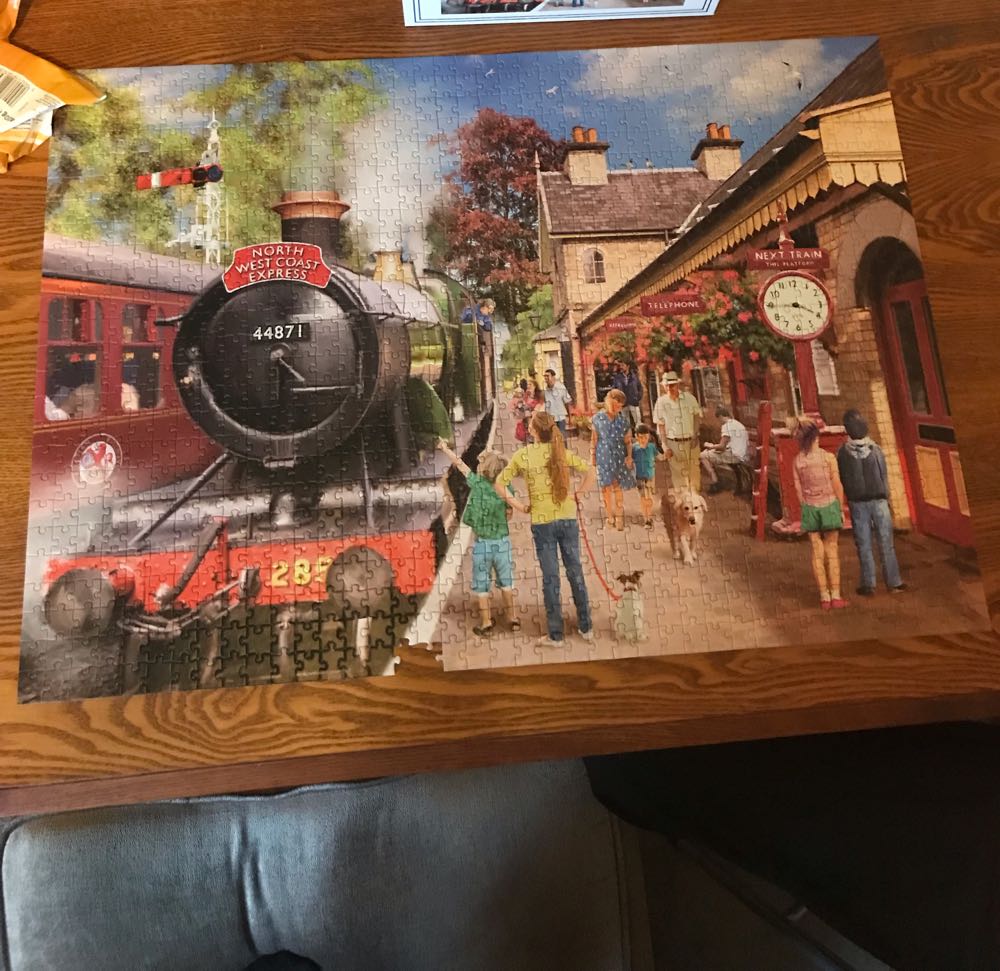 Train Station - Cancer Research puzzle collectible [Barcode 5056238548857] - Main Image 2